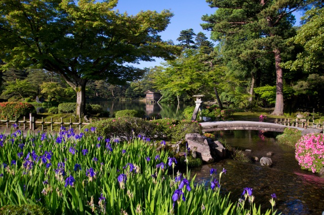 A Stroll Through Kenrokuen Garden